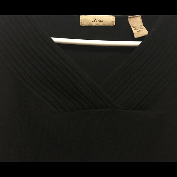 Black Ribbed Thick Top / Sweater - Picture 5 of 8